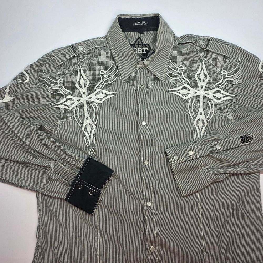 Roar Strength Refined Mens XL Gray Stripe Tribal Embroidered Button Down Shirt